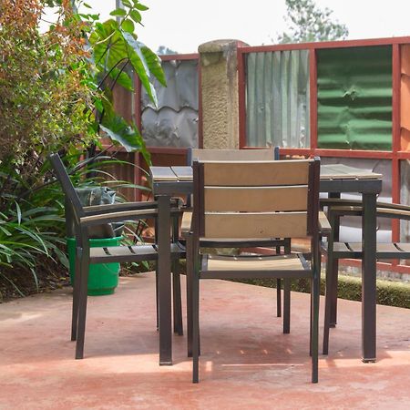 Dutchess Hotel And Restaurant Fort Portal Екстер'єр фото