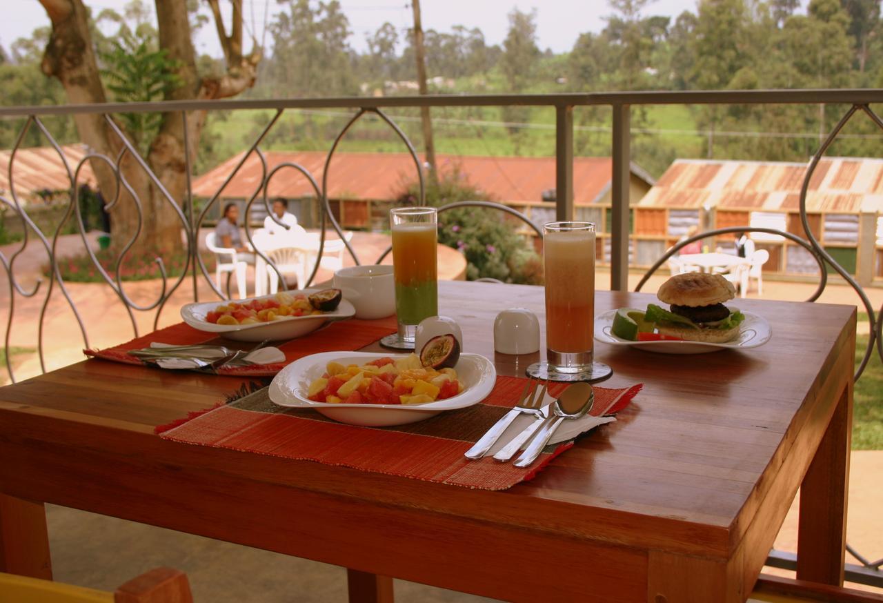 Dutchess Hotel And Restaurant Fort Portal Екстер'єр фото