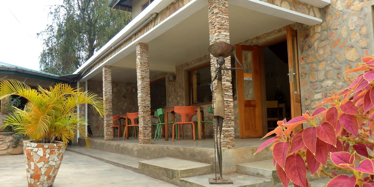 Dutchess Hotel And Restaurant Fort Portal Екстер'єр фото